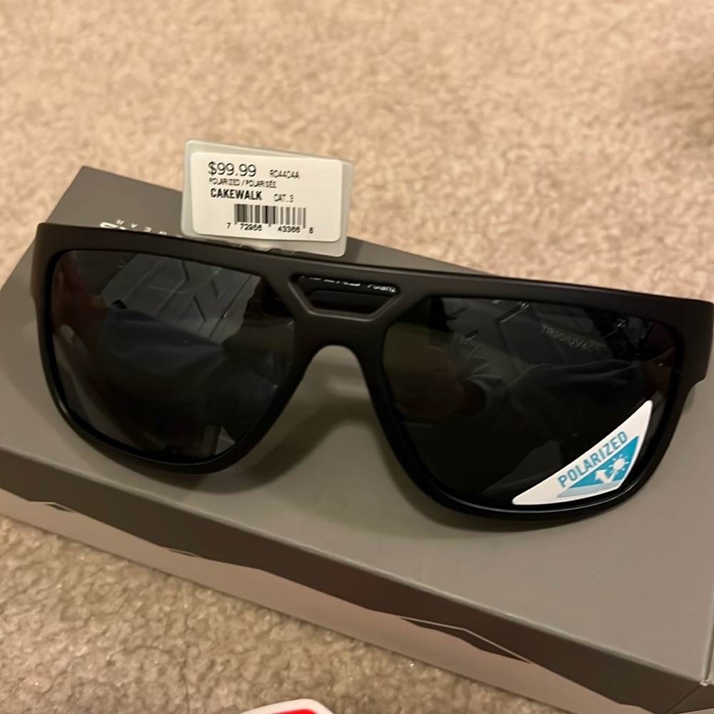 Ryders cakewalk sunglasses unisex new with box